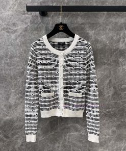 ZW60372 Chanel 25p Holiday Limited Edition New Product Classic Hollow Hook Weaving Stripe Knitt tg7f1sac