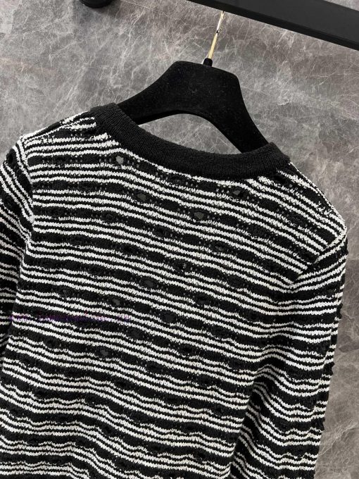 ZW60372 Chanel 25p Holiday Limited Edition New Product Classic Hollow Hook Weaving Stripe Knitt rtxsiili - Image 5