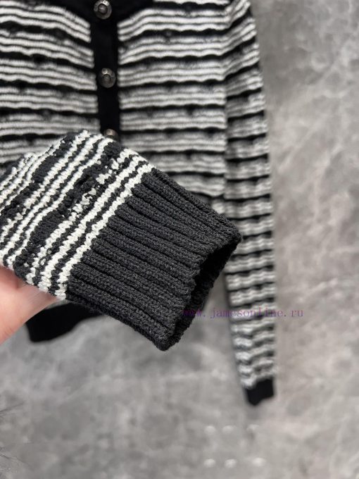 ZW60372 Chanel 25p Holiday Limited Edition New Product Classic Hollow Hook Weaving Stripe Knitt rtxsiili - Image 8