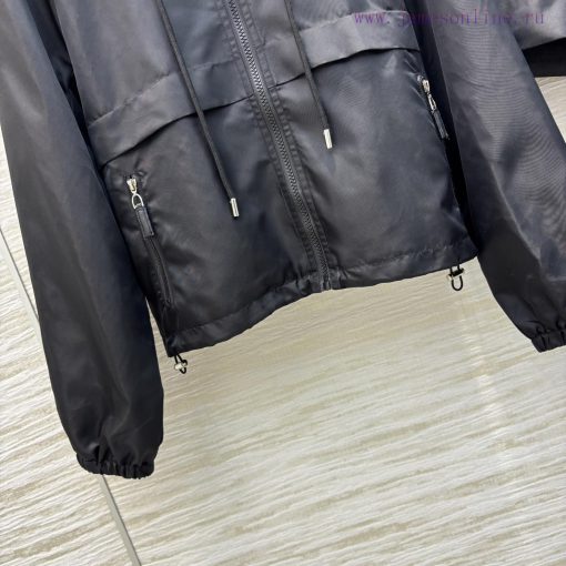 CT75866 Prada 25 Early Spring New Collection Popular Nylon Casual Suit Hooded Shoulder Jacket+h 9prn7pbg - Image 7