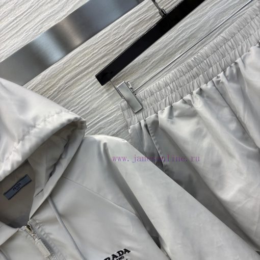 CT75866 Prada 25 Early Spring New Collection Popular Nylon Casual Suit Hooded Shoulder Jacket+h yednqkuk - Image 6