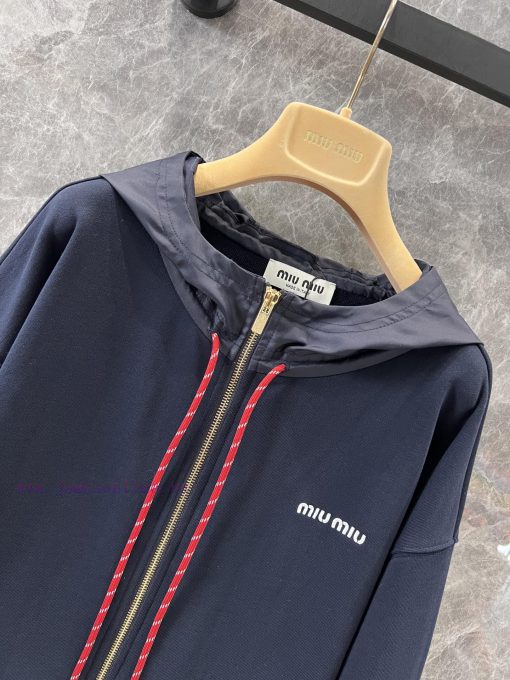 ZW60377 Miu Miu 25Ss Early Spring New Logo Embroidered Hooded Drawstring Jacket Coat | Yb Devel 76yaeo65 - Image 5
