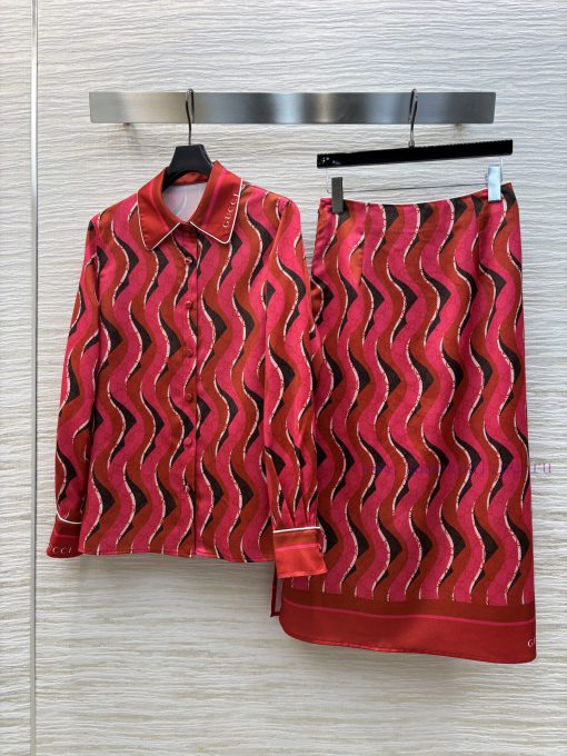 CT75889 Gucci 25 Early Spring New Collection Diagonal Print Shirt+irregular Slit Skirt Set With sj4ivx1g