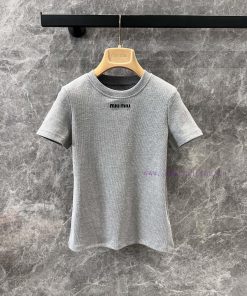 ZT60393 MiuMi * 25Ss Spring/Summer New Grey Chest Letter Embroidered Round Neck Short Sleeve T- 0weh9uqw