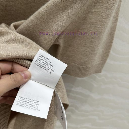 Top Selling Recommendation: AT73659 Miu Miu Girl Wear Cashmere Polo Small Top Imported Cashmere 7nq86sl7 - Image 9