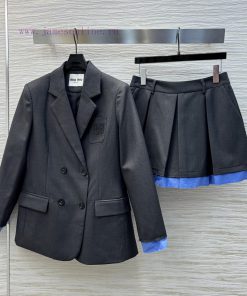 CT75953 Miu Miu Miu 25 Early Spring New Collection A Suit Jacket And High Waisted Pleated Short quqlcene
