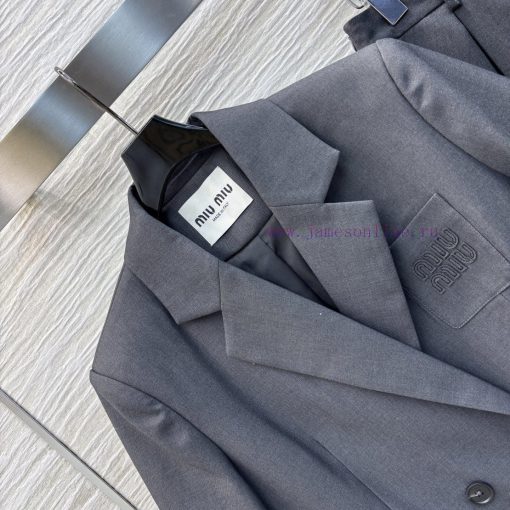 CT75953 Miu Miu Miu 25 Early Spring New Collection A Suit Jacket And High Waisted Pleated Short quqlcene - Image 3