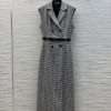 CL75959 Dior 25 Year Early Spring Collection Featuring A Sleeveless Suit And Long Skirt In A Ho c61jnuvl