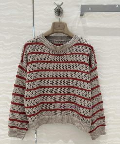 High End Walking High-end AT75052 Bc Vintage Style Outfit Italian Aesthetic Color Scheme With S p66lhu2u