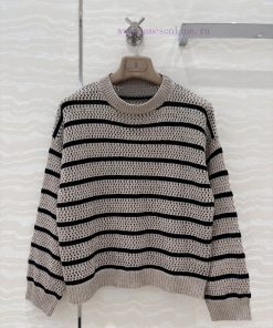 High End Walking High-end AT75052 Bc Vintage Style Outfit Italian Aesthetic Color Scheme With S qc8va48d