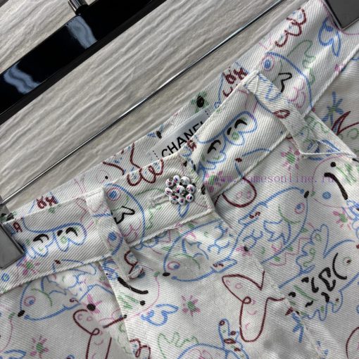 CK75986 Chanel 25 Spring/Summer Fun Graffiti Printed Straight Leg Jeans Are Simply A Walking To 4kjkl3do - Image 5