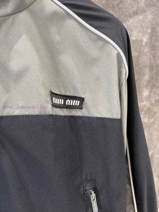 ZW60520 Miumi * 25Ss Early Spring New Letter Patch Stand Up Collar Color Blocked Short Jacket J zrnkohg9 - Image 6