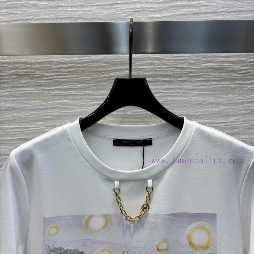 CT76027 Louis Vuitton 25 Early Spring New Item Short Sleeved T-shirt With Sticker Pattern Simpl g2peybxn - Image 3