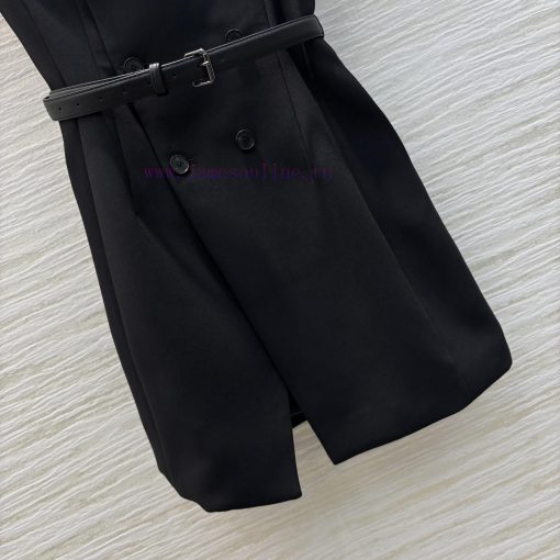 CL76039 Dior's Early Spring Collection Of 25 Years Featuring A Sloping Shoulder And Off Shoulde bym88y6q - Image 7