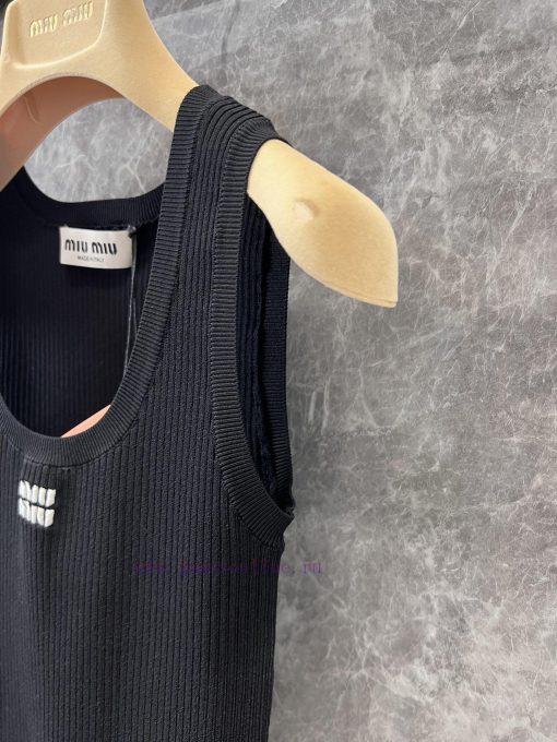 ZT60557 Miumi * 25Ss Early Spring New Color Contrast Logo Decorative Sleeveless U-neck Knitted wuiau9aa - Image 7