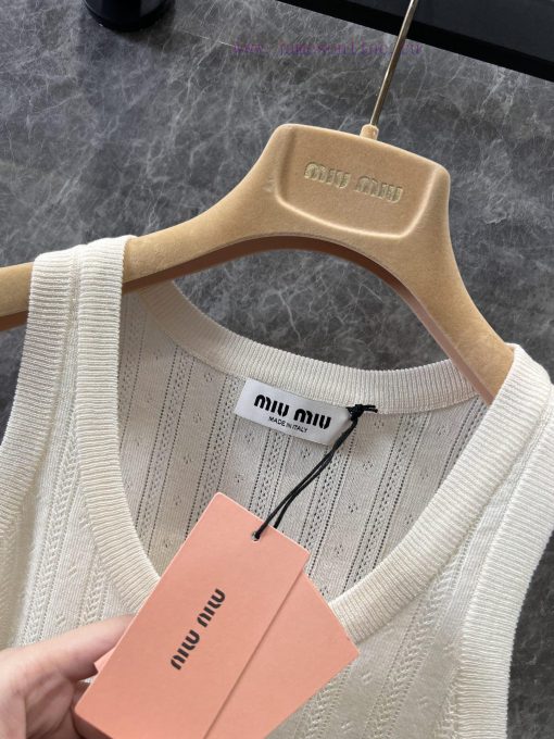 ZT60558 Miu Miu 25Ss Early Spring New Micro Label Hollow Knitted Tank Top | YB Developed Heavy k6gi1lrw - Image 9