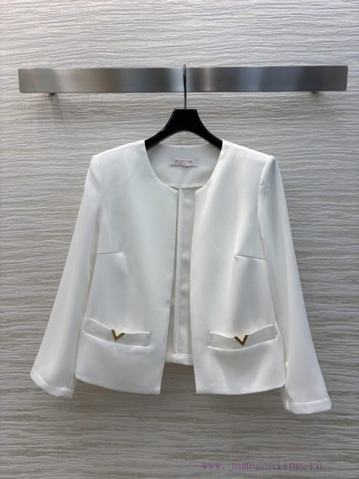 CW76078 Valentino Early Spring New Collection A Round Neck Short Suit Jacket That Is The Epitom 3wnb7bfv - Image 2