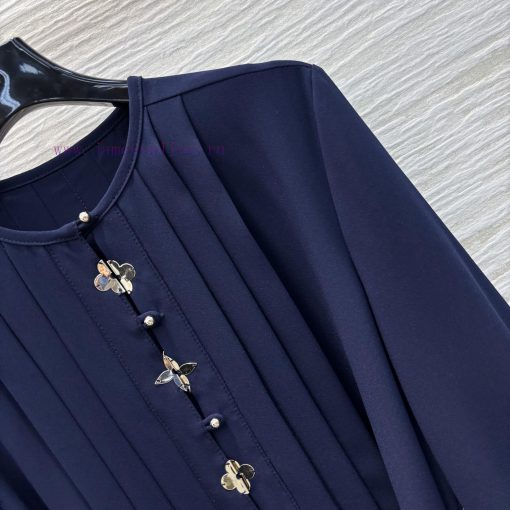 CL76080 Louis Vuitton In Early Spring Of The 25th Year Features A Floral Pleated Dress With A R 7hgmls4n - Image 5