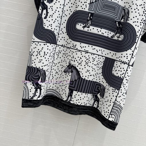 BT76088 Hermes 25 Early Spring New Product: Horse Printed Pattern Splicing Knitted Top With Pol fi91e8pe - Image 7
