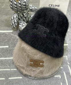 Celine's popular rabbit fur fisherman hat904ob9to