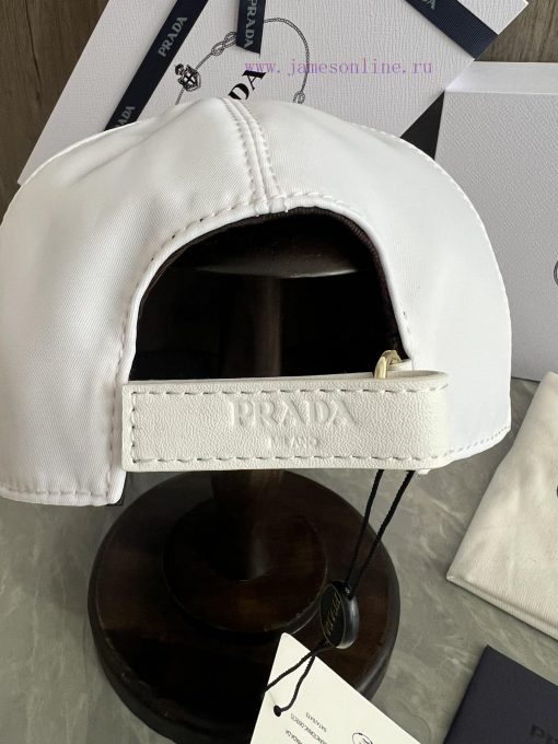 The original customized Prada duckbill cap is on sale on the official website. The baseballu2jfixvw - Image 4