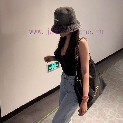 Miu Miu cowboy fisherman hatVery stylish~essential for stylish stylingThree versatile colorssupcxe52