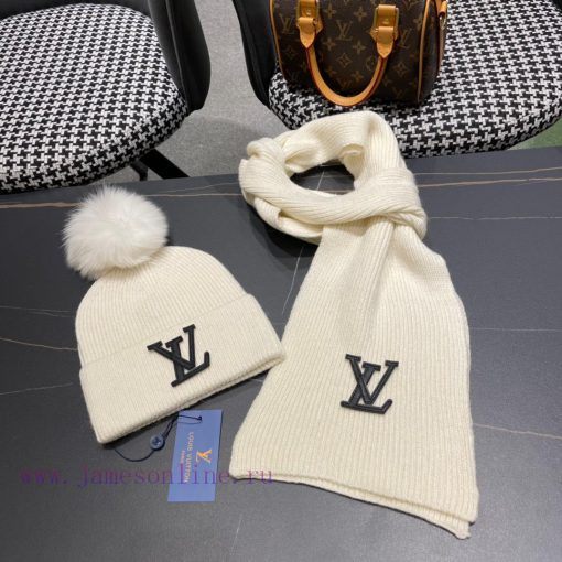 LV three piece wool set fox fur hat scarf classic set hat warm and super comfortable~Winter k88gew8g - Image 5