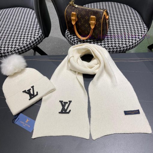 LV three piece wool set fox fur hat scarf classic set hat warm and super comfortable~Winter k88gew8g - Image 7