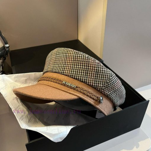 Burberry's new military hat is made of classic plaid woolen fabric, with a head circumferencjt5zqtv7 - Image 9