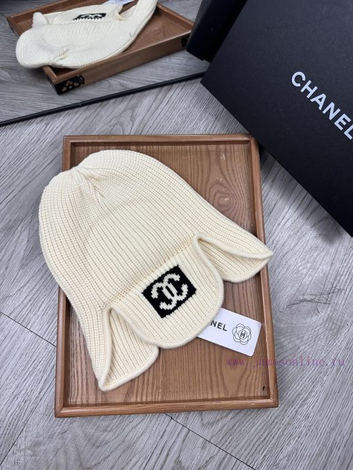 A must-have for keeping warm in winter at C's home, the Lei Feng hat. This Lei Feng hat is r4pu2vsdy - Image 6