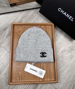The new collection of C welfare fine yarn knitted single hats is launched, which is an afforer3w54at