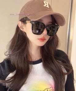 The new CHANEL sunglasses interpret the latest spring and summer glasses with unique charm apv3w2915