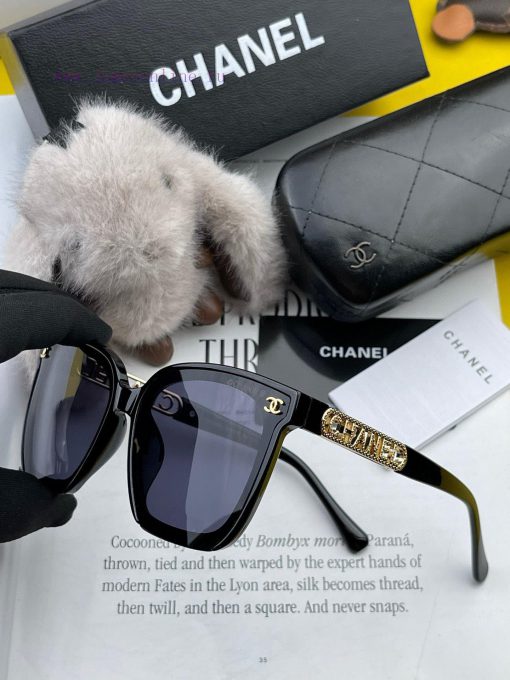 The new CHANEL sunglasses interpret the latest spring and summer glasses with unique charm apv3w2915 - Image 5