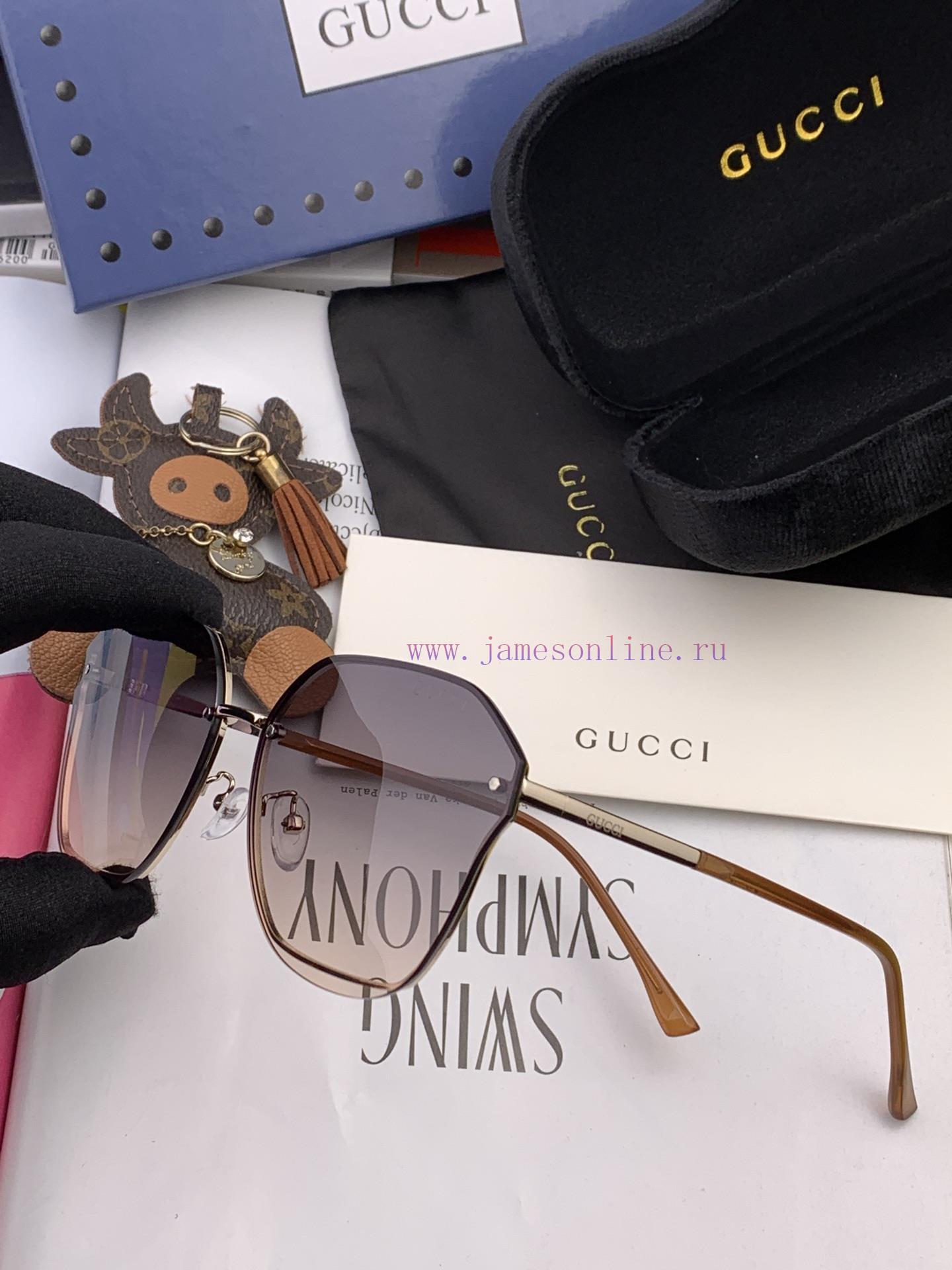 GUCCI's new nylon sunglasses feature frameless diamond cut edges for a more textured look, ekgz3nt2m - Image 6