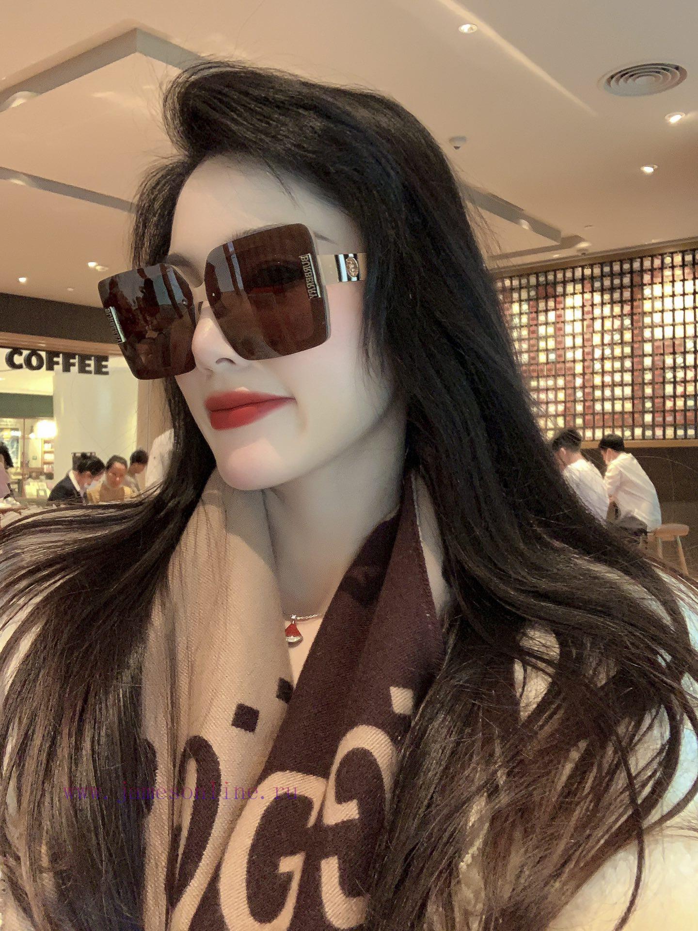 Burberry Original Shipped Internet Celebrity Super Explosive Classic Luxury Global Style [Stthml2f2t