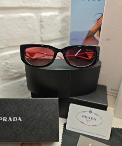 PRADA is a world-renowned master manufacturer in the Prada industry High quality trendy and erttedk7