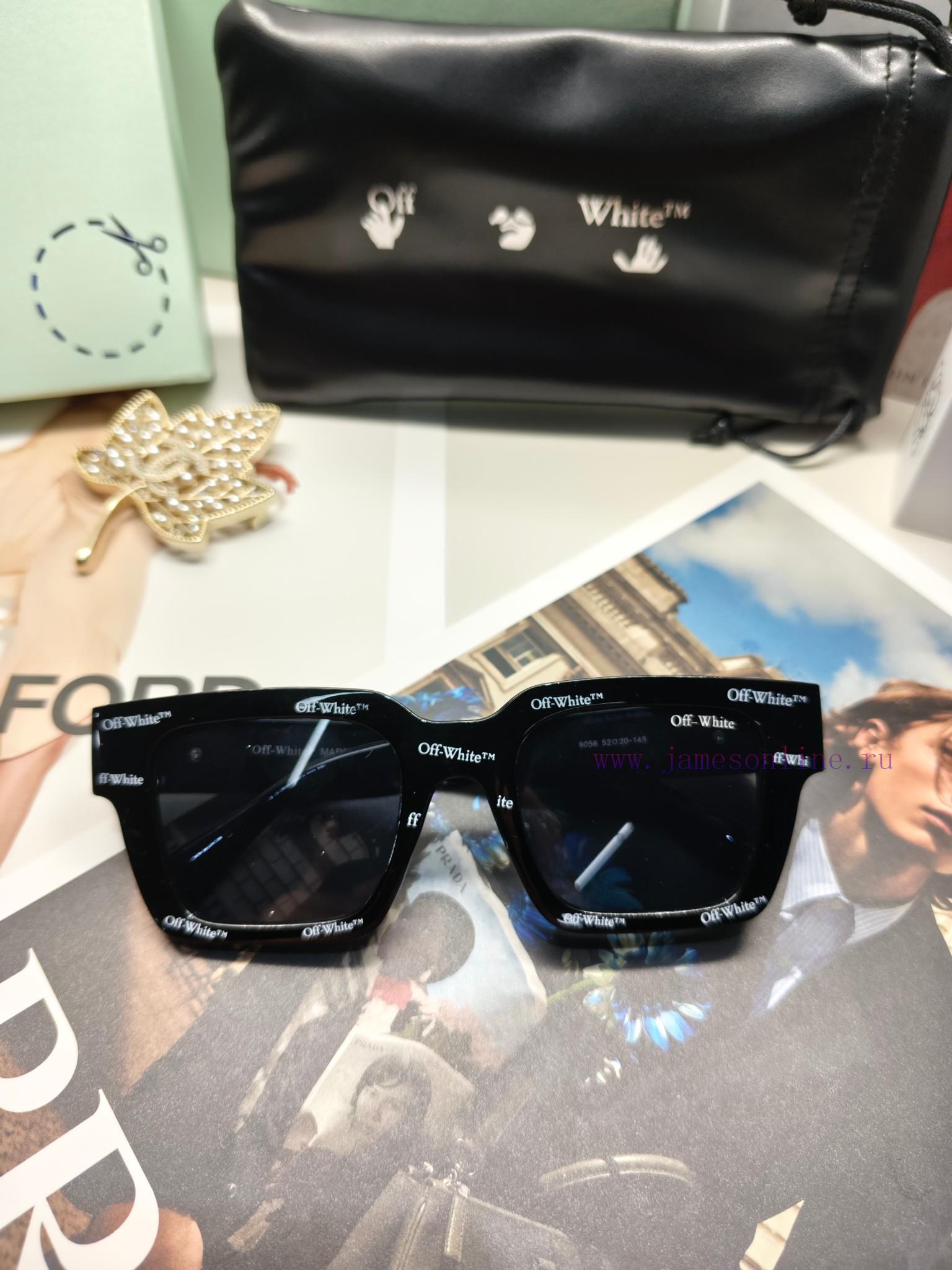Off White's latest design style, original customized quality is full. It almost includes eveae7ygr0n
