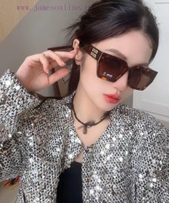 𝗠𝗜𝗨𝗠𝗜𝗨 Spring New Product Large Box SunglassesIndependent letter diamond inlay of high qualiqauca5ad