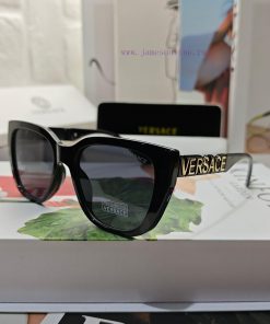 Versace Size 53, size 18-145I absolutely want to buy something truly beautiful that makes pes2jaycmx