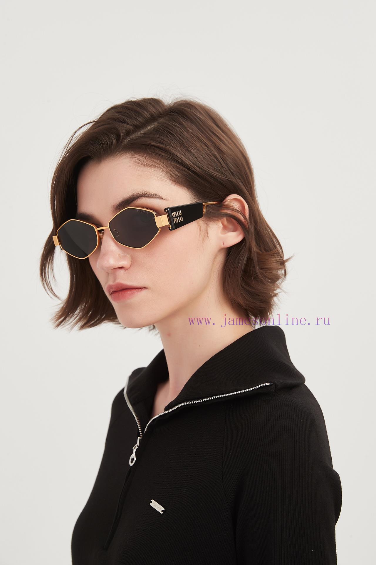 Miu MiuMODELSMU5689TSSIZE54 port 18-145g1nfesaz