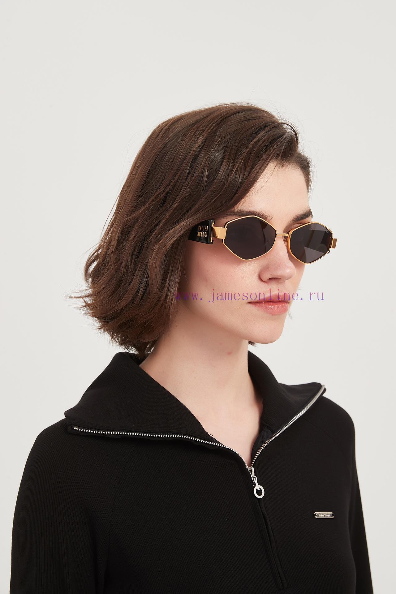 Miu MiuMODELSMU5689TSSIZE54 port 18-145g1nfesaz - Image 4