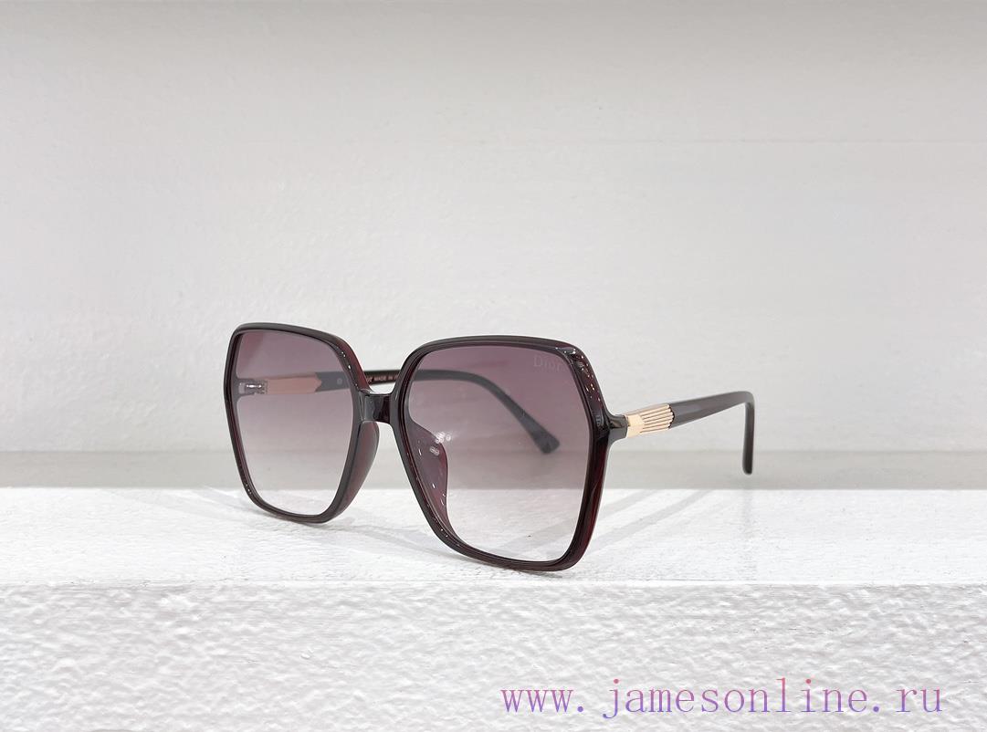 Dior MODELCD 0244SSIZE58 ports 17-1477rbr66ds