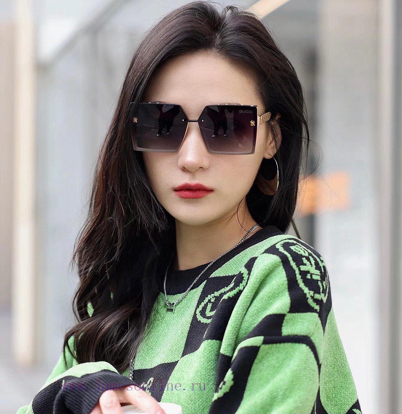 TR Polarization SeriesThe Gucci limited edition collection features a classic boxy design thuif1912q