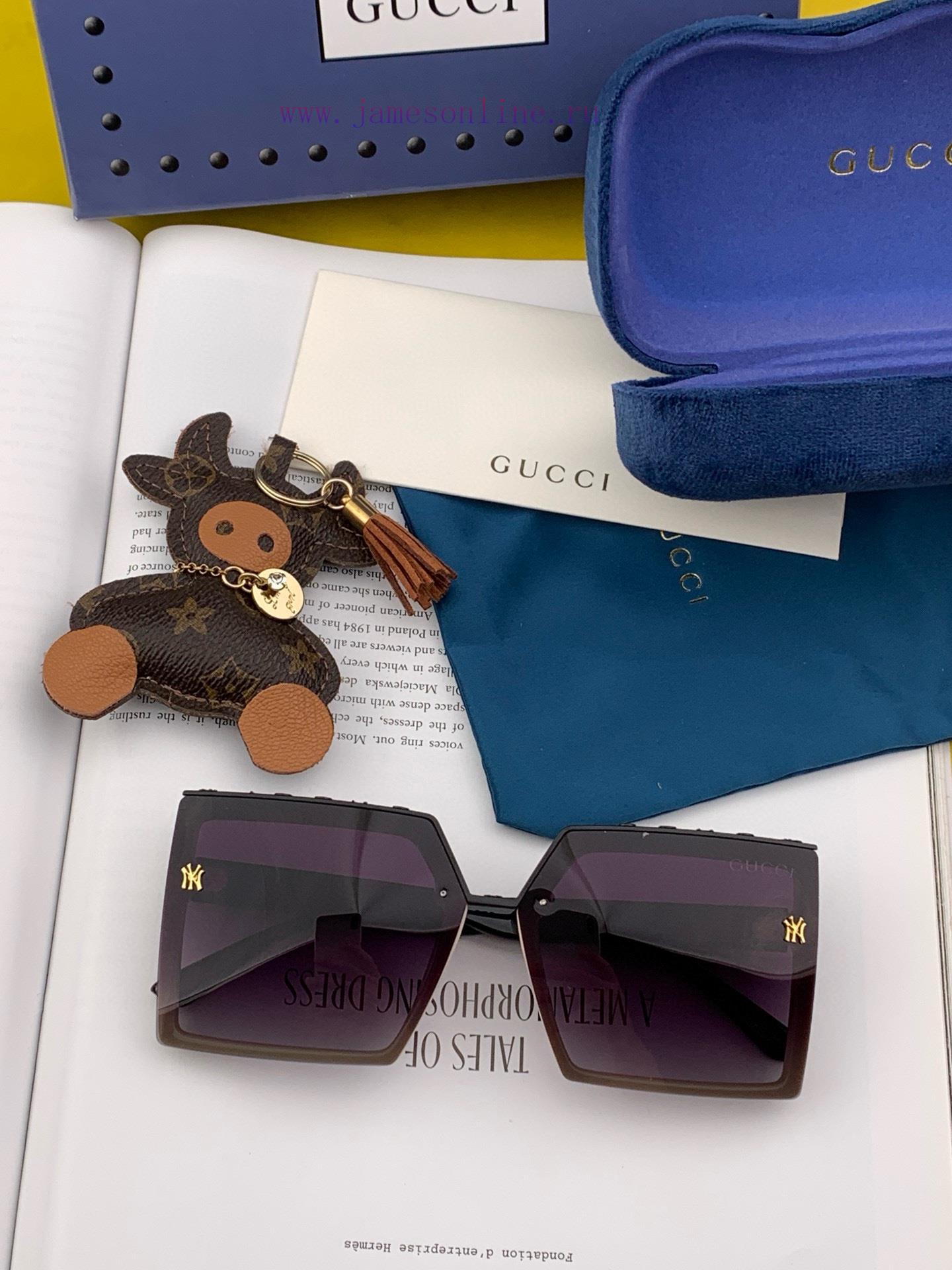 TR Polarization SeriesThe Gucci limited edition collection features a classic boxy design thuif1912q - Image 8