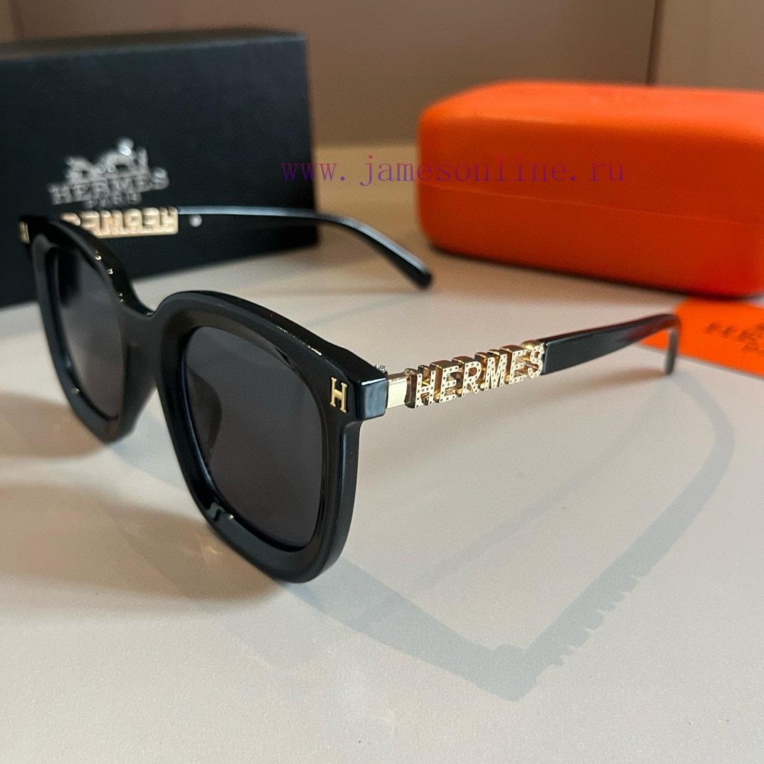 Hermes' classic boxy design, not picky about face shape, exudes elegance when paired with coq13lqdcw - Image 5