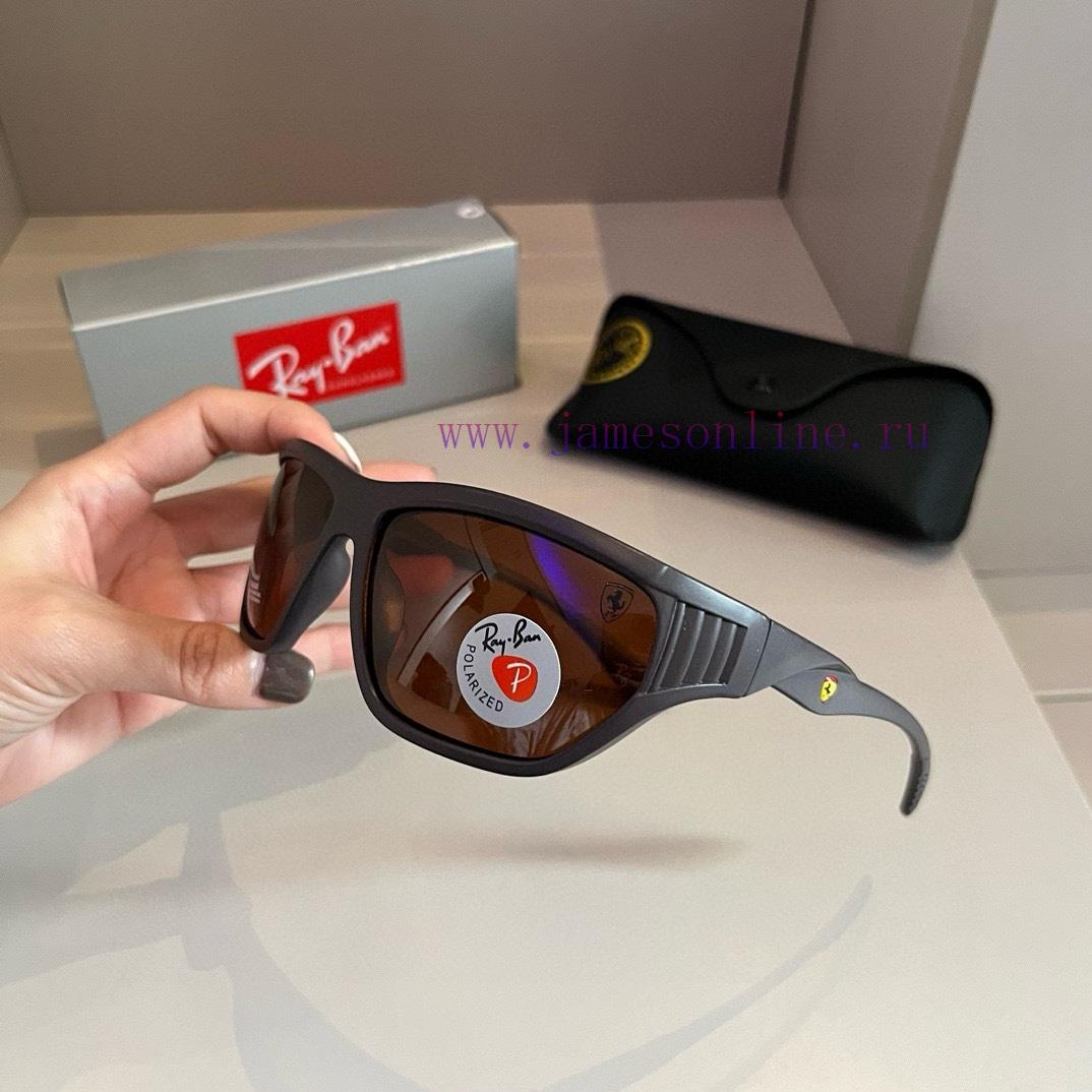 Ray Ban co branded Porsche sunglasses with a cool lookkr6jjzu1 - Image 10