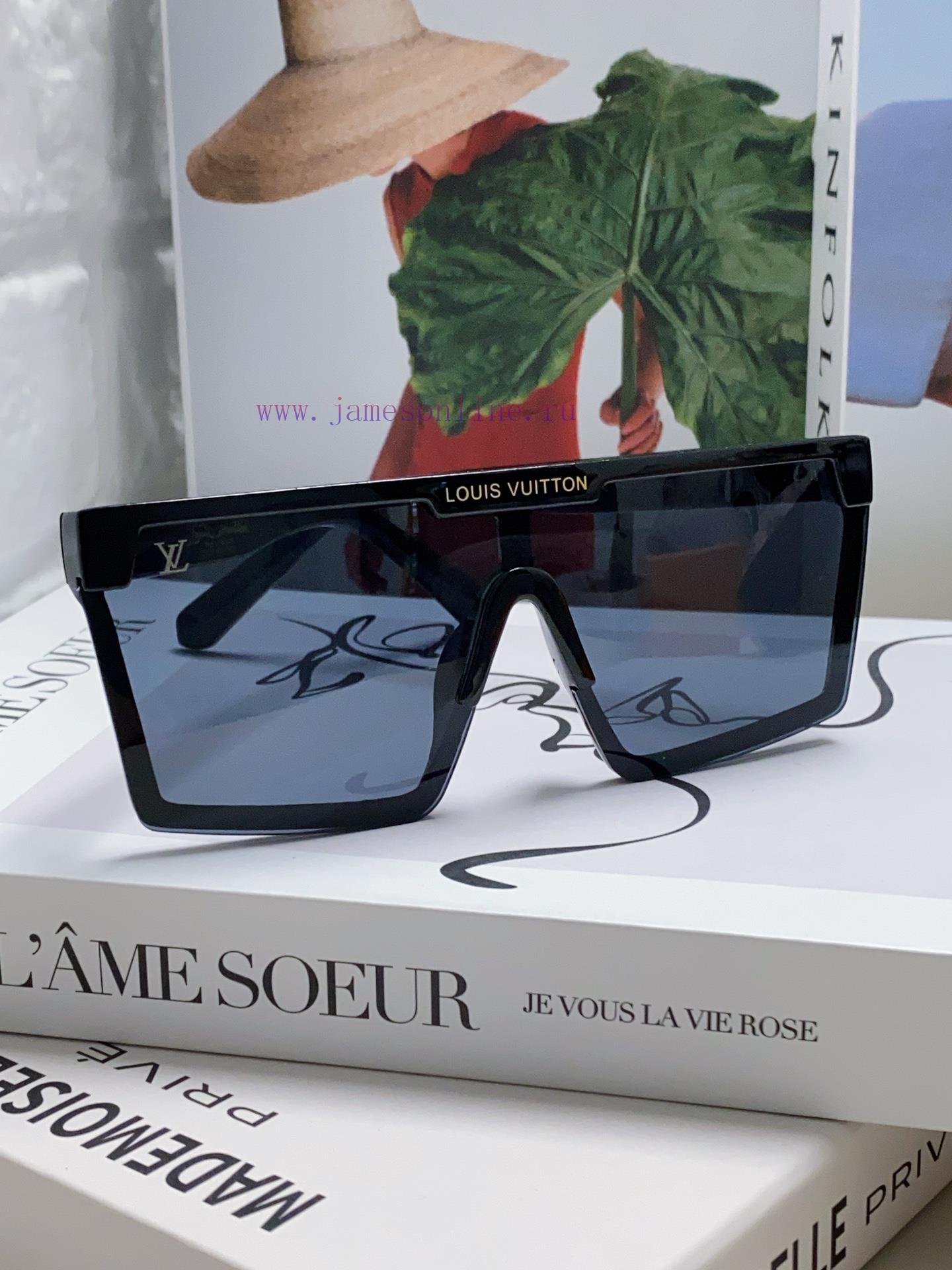 LV Louis Vuitton 2024 new sunshade sunglasses, cool style, may not necessarily attract men, r2qt19ly - Image 4