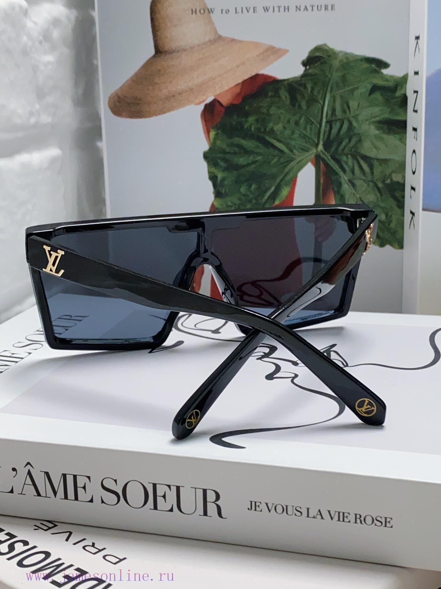 LV Louis Vuitton 2024 new sunshade sunglasses, cool style, may not necessarily attract men, r2qt19ly - Image 5