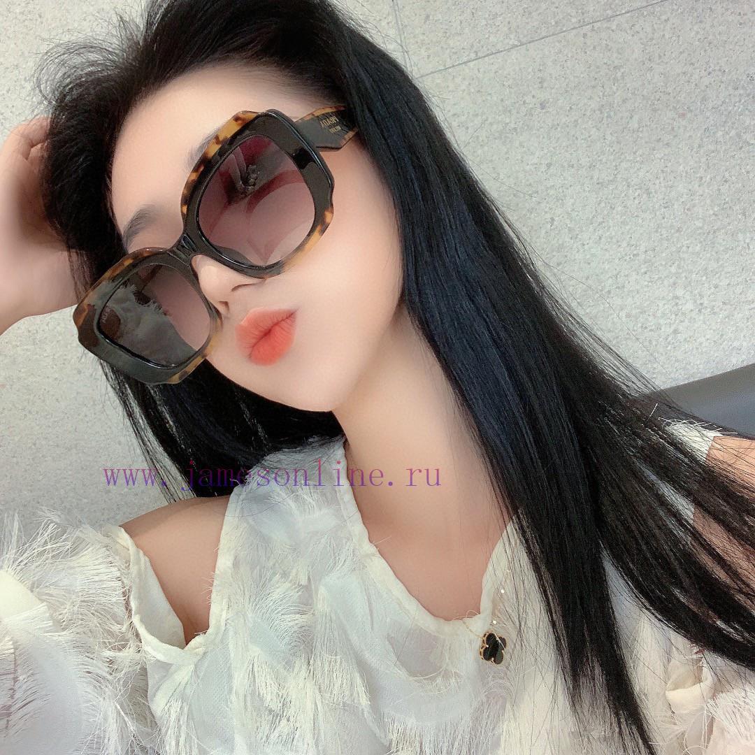 PRADA 2024 European and American Fashion Women's Large Box Face Covering Versatile Sun Eye E9bw6ssv4