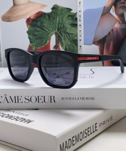 Prada Men's Car 2024 New Prada Sunglasses for Men and Women Fashion UV Prevention Net Red Eyoq40hgzy